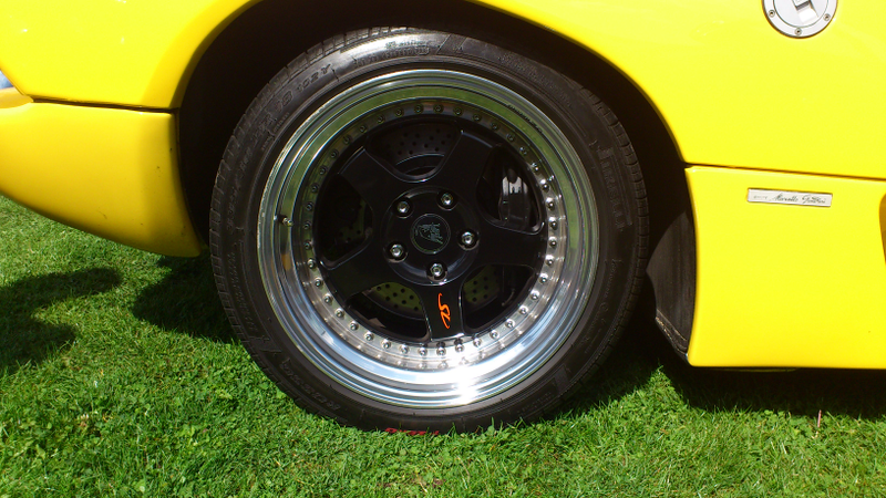 Illustration for article titled SUPERCAR SUNDAY...YELLOW DAY ;))) 6/9/15
